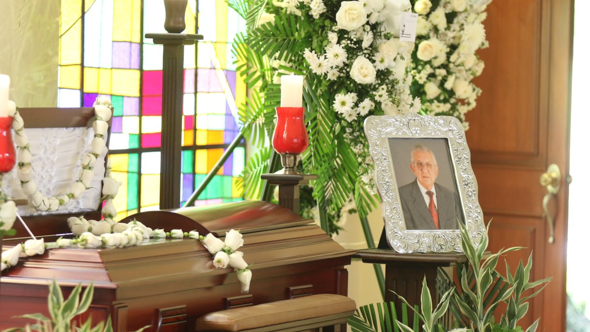 El velatorio se cumple en el camposanto Parque de la Paz. Este jueves 23 de junio se lo velará en el auditorio de Diario EXPRESO.