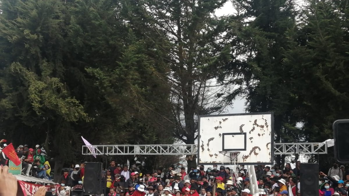 Movilización. El dirigente indígena informó a las bases de su organización cuáles son las acciones a seguir y los motivos del paró.