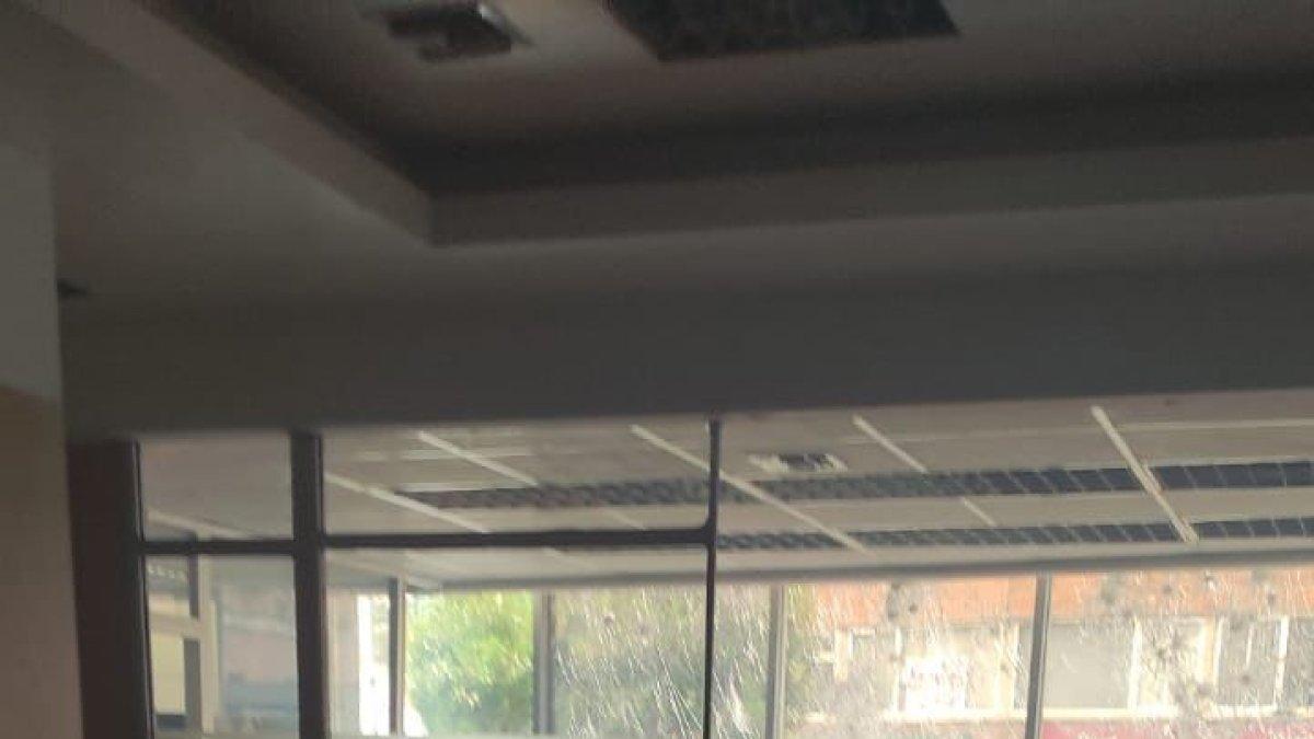 Daños. Las instalaciones de la Fiscalía sufrieron daños provocados por integrantes de la protesta indígena.