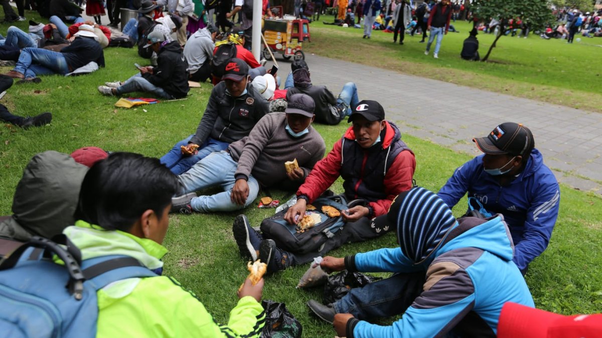 Alimentación. Un grupo se encarga de proveer de comida a los manifestantes.