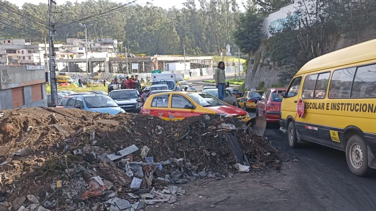 En La Roldós un reducido grupo de personas pone en jaque a cientos de moradores del sector.