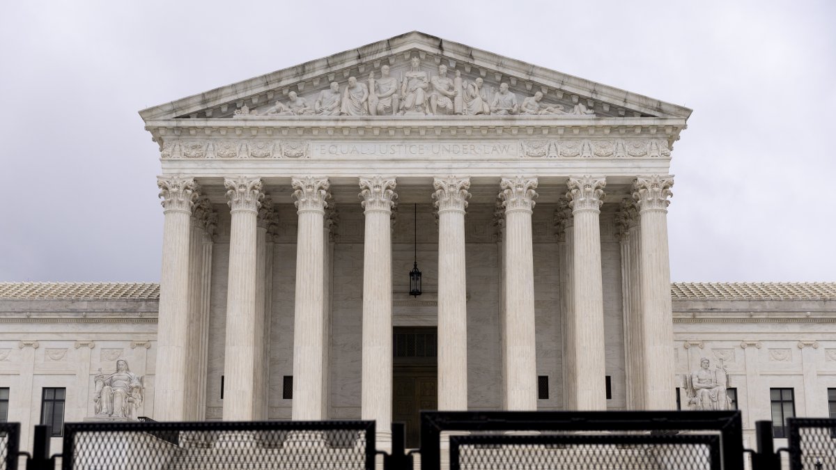 Vista exterior del Tribunal Supremo de Estados Unidos, este 23 de junio de 2022, en Washington.