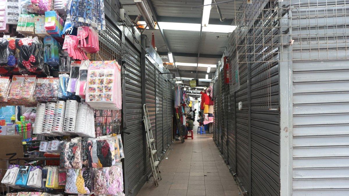 Realidad. Algunos módulos de la Bahía permanecen cerrados. Sus dueños lo hacen por temor al vandalismo.