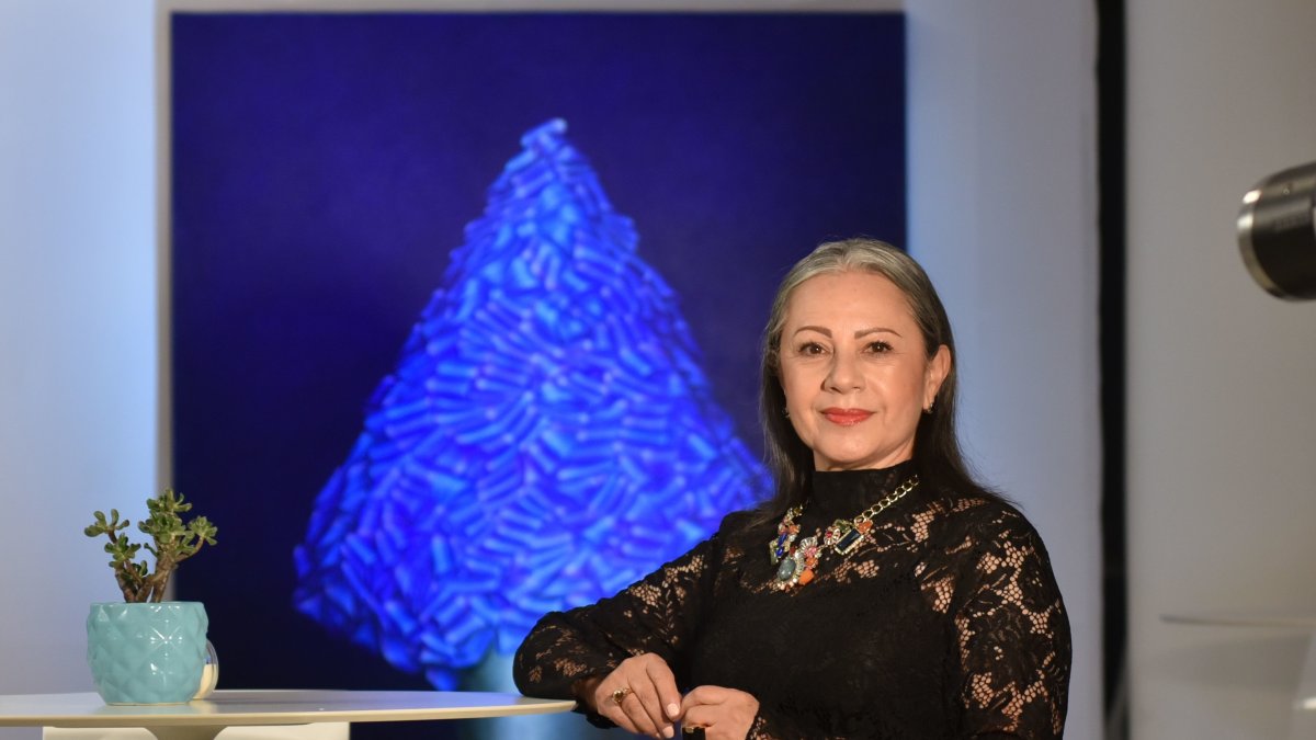 Ha escrito y coescrito libros, incluso de negocios, en lo que se refiere a Healing Art.