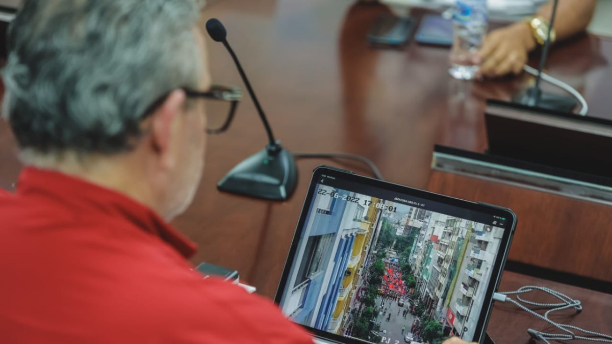 Desde el Puesto de Mando, en la Corporación de Seguridad Ciudadana, se sigue el monitoreo a la ciudad.