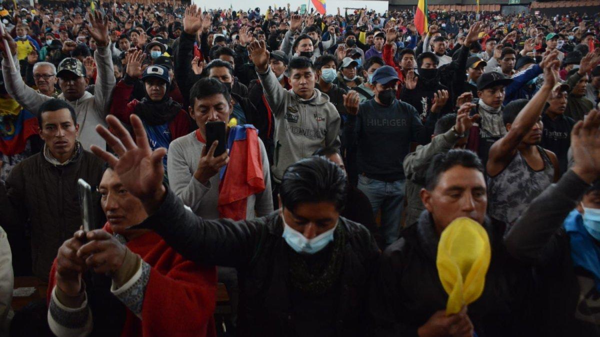 Los seguidores de Iza estuvieron ayer en una Asamblea en la Casa de la Cultura en la que se discutieron los caminos que seguirá la protesta.