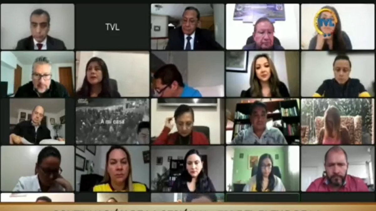 Pese a que la ciudadanía espera una resolución urgente en lo político, los asambleístas han dilatado el debate sobre el pedido de destitución.