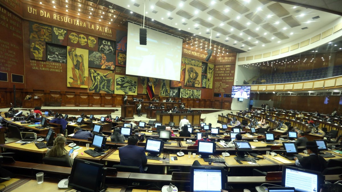 Los asambleístas deben dar 92 de sus votos para aprobar la destitución de Guillermo Lasso.