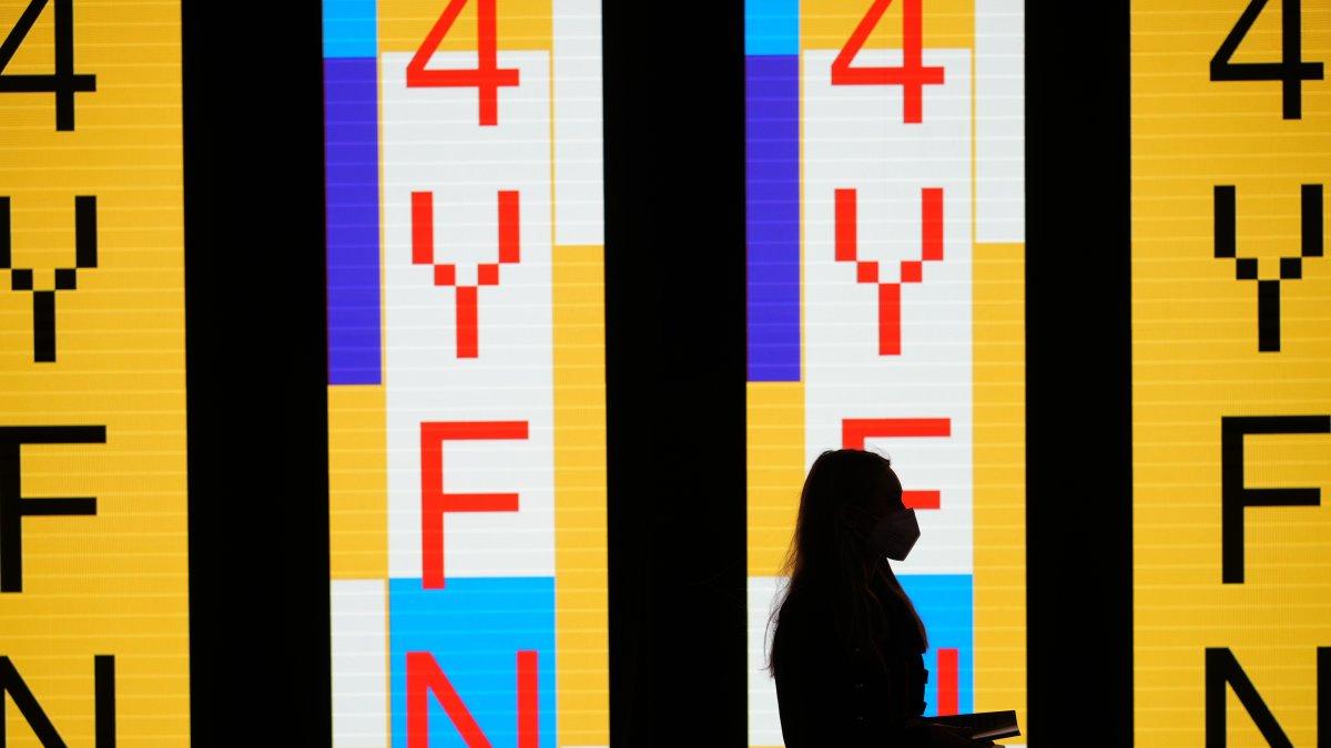 Podemos reducir el impacto de nuestra actividad en línea en el medioambiente, conocida como ‘huella ambiental digital’ o HAD, poniendo en práctica unos sencillos gestos cotidianos.