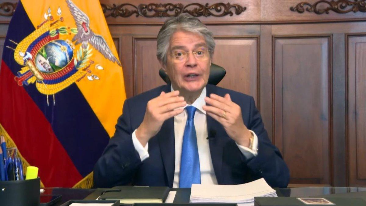 El presidente de la República, Guillermo Lasso, en cadena Nacional.