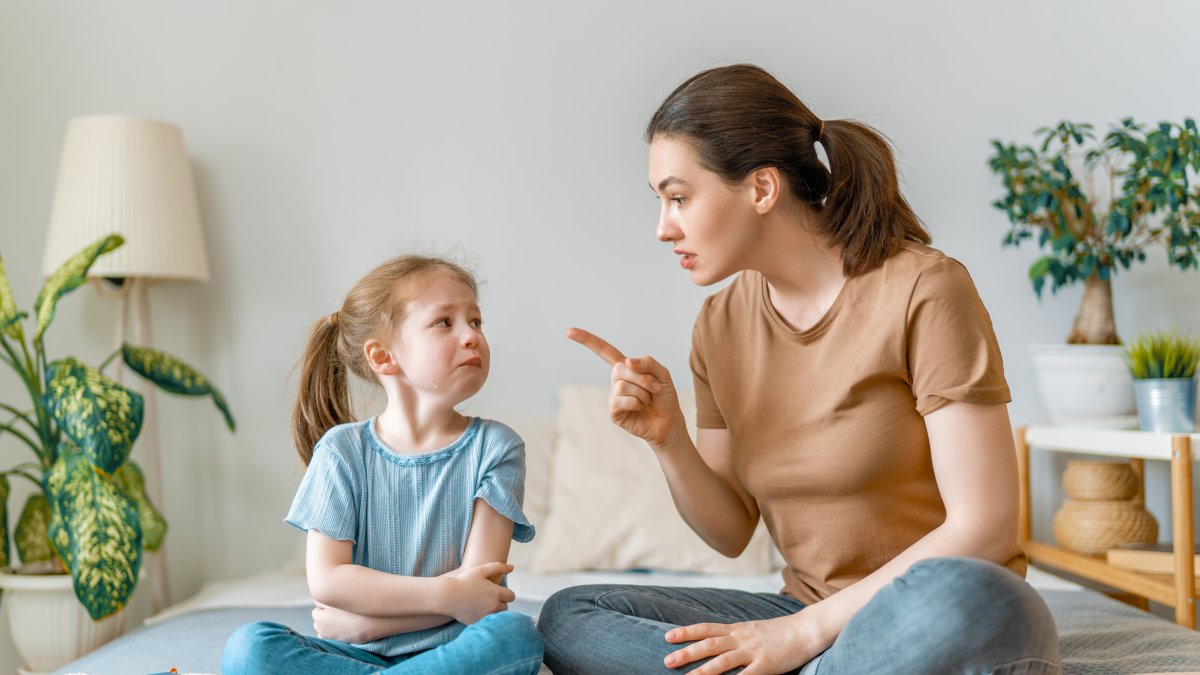 Los comentarios negativos que recibimos de niños dejan secuelas emocionales.