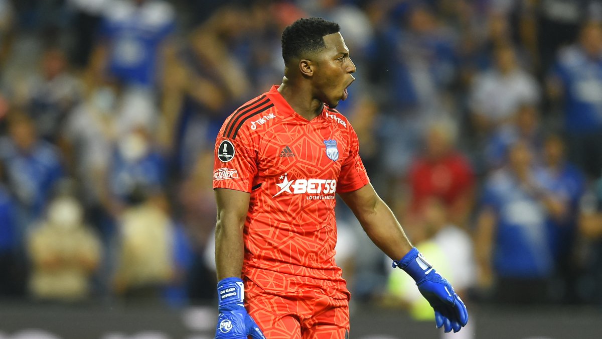 Pedro Ortiz ha sido protagonista en el pórtico de Emelec toda la temporada.