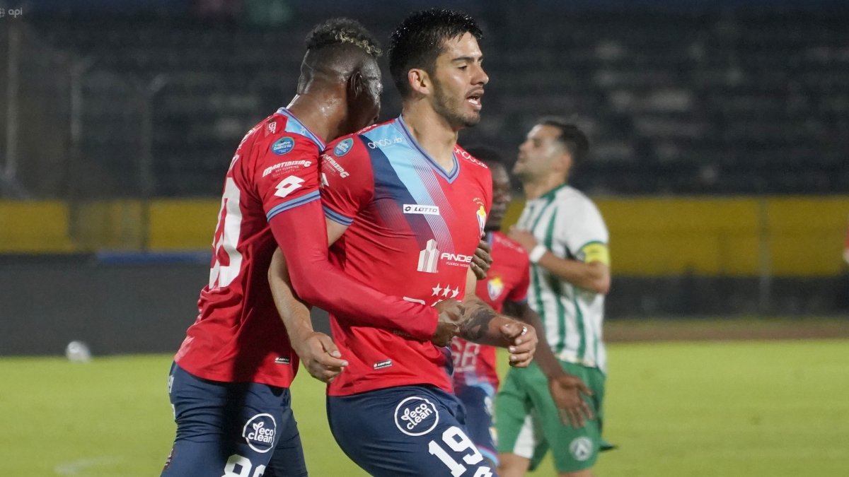 Por el fair play financiero, El Nacional no puede habilitar en Serie B a todos los jugadores que forman parte de su plantilla.