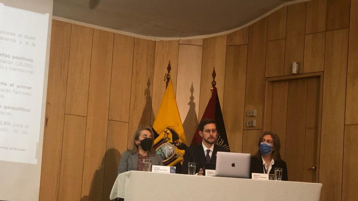 El gerente del Banco Central, Guillermo Avellán, presentó los resultados económicos del primer trimestre de 2022.