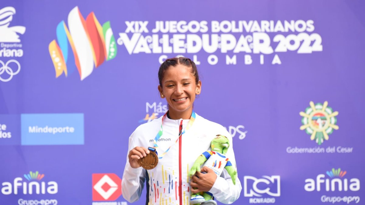 Karla Jaramillo coronada como líder absoluta de los 20 km marcha femeninos.