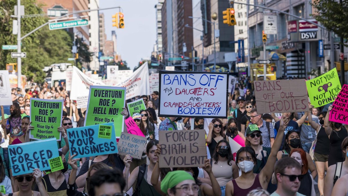 Vista de una manifestación a favor de aborto, el 24 de junio de 2022,