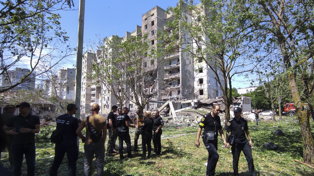 Las tropas rusas intentan rodear a las de Ucrania en las afueras de la ciudad de Lisichansk, en la región de Lugansk