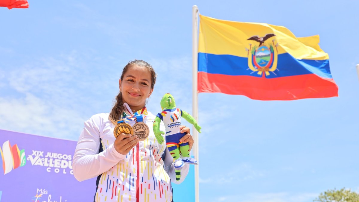 Anggie Avegno volvió a los Bolivarianos con oro en los C1 200 m y plata en los C2 500 m con Neida Angulo.