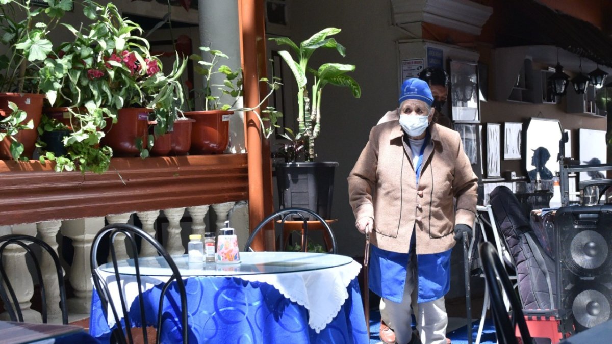 Crítico. Piedad espera recuperar a sus antiguos clientes. Cuenta que su pan incluso lo enviaba al extranjero, a migrantes en España.