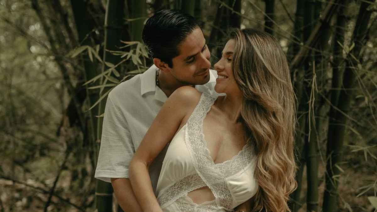 Constanza Baez junto a su esposo Nelson Riofrío.