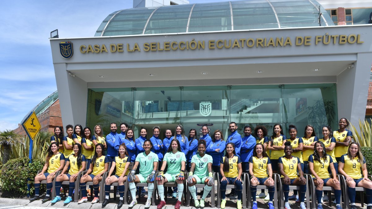 La Tri femenina realizó la foto oficial previo al viaje a la Copa América.
