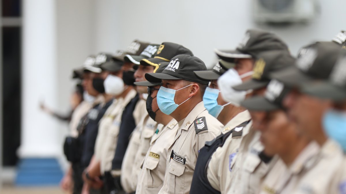 La sobrecarga de trabajo, otro enemigo de las filas policiales.