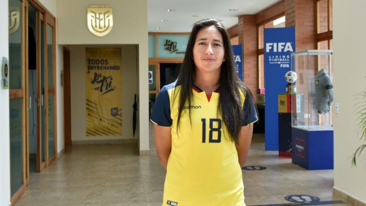 María Belén Aragón, seleccionada ecuatoriana, se muestra feliz por representar a Ecuador en la Copa América femenina.