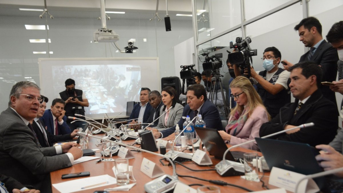 Fiscalización. Los legisladores conocieron los hallazgos de las auditorías en los hospitales del IESS y del MSP.