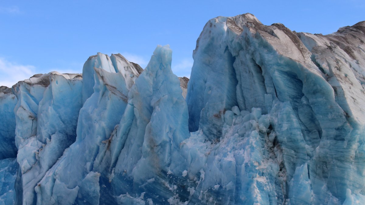 Fotografía cedida por la Universidad de Chile que muestra el lugar en el que se encuentra el que podría ser el lago más profundo del continente americano, en la Patagonia Austral (Chile).