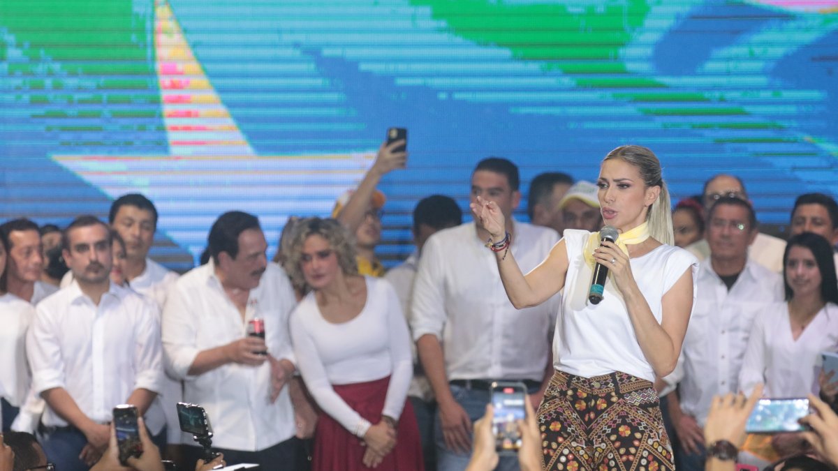 Lanzamiento. Una cita para oficializar su reelección, promover el federalismo y señalar a otras administraciones.