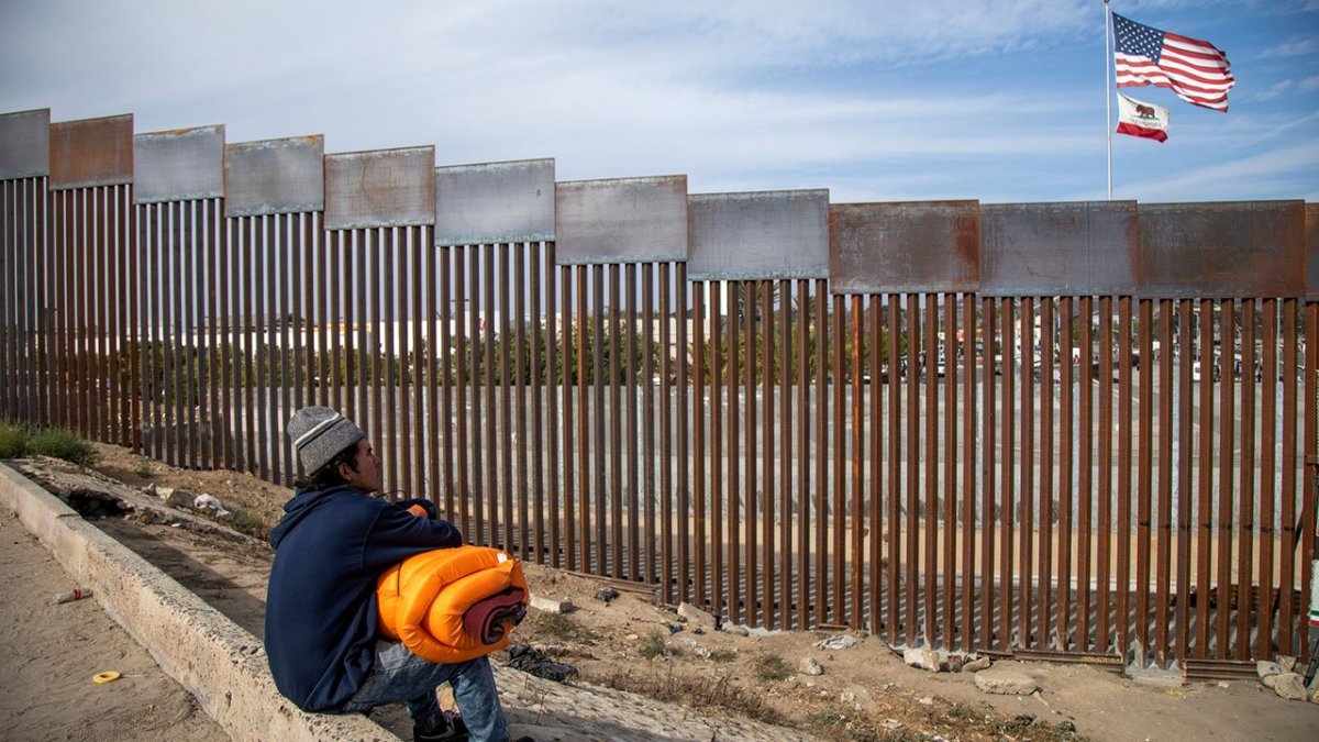 Jefferson Loja Flores, tenía 18 años de edad y optó por viajar de forma irregular a Estados Unidos luego de graduarse del colegio. Foto referencial