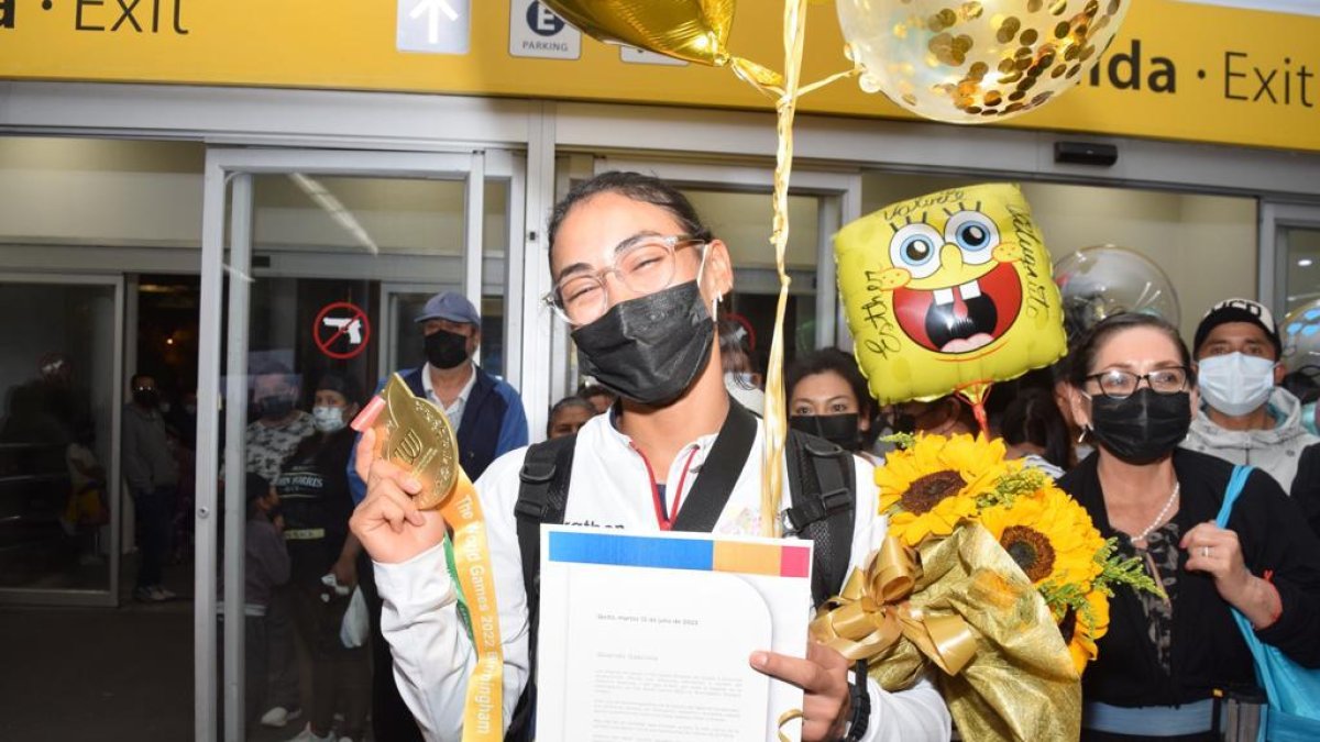 La patinadora de velocidad ecuatoriana arribó a Guayaquil, el martes 12 de julio.