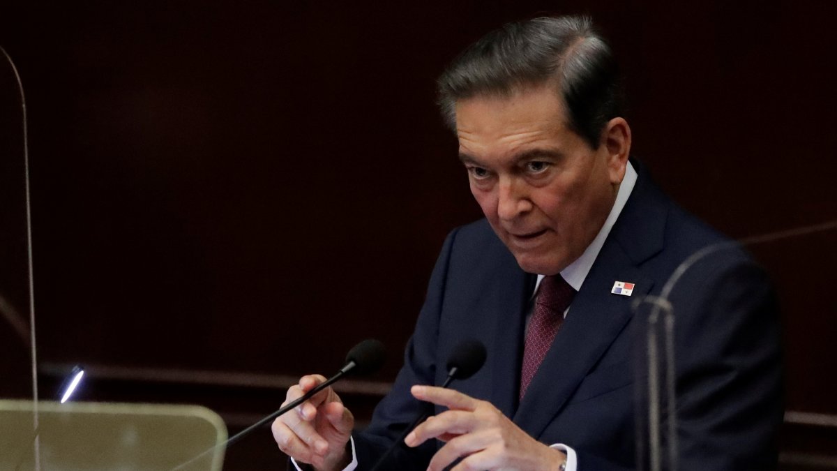 El el presidente de Panamá, Laurentino Cortizo, pide calma a los protestantes. / Bienvenido Velasco