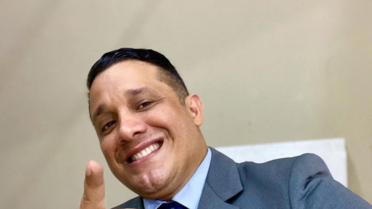 Carlos José Matamoros.