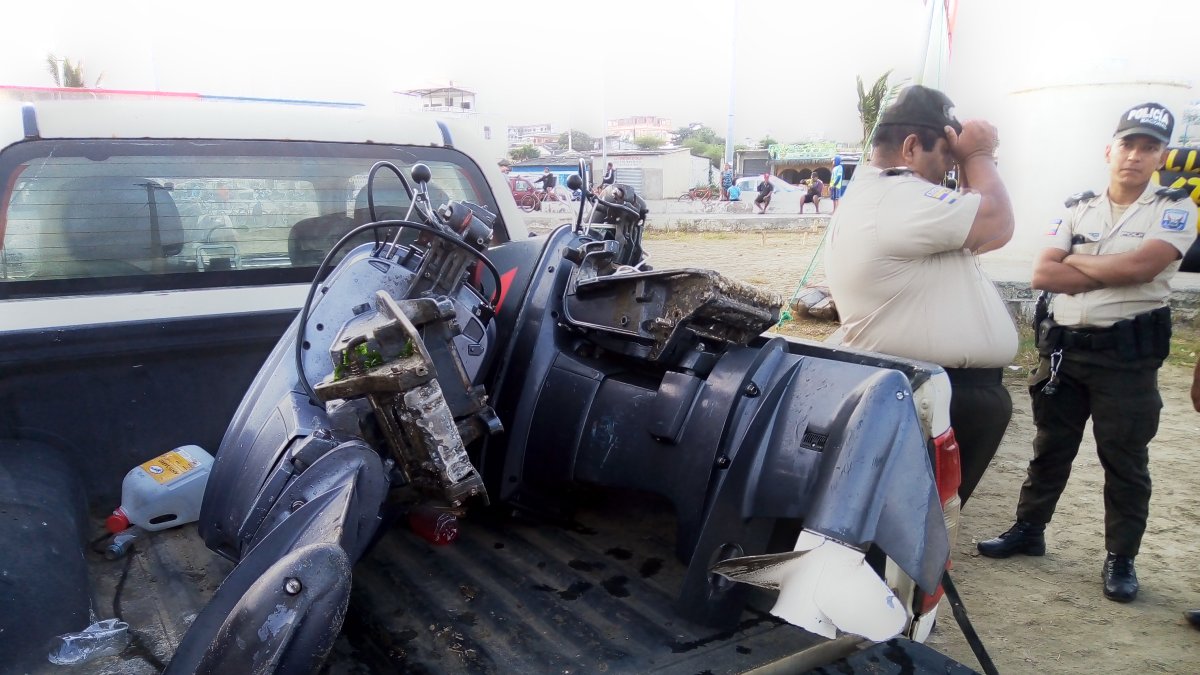 Se recuperaron dos motores de botes, que se cree fueron robados.