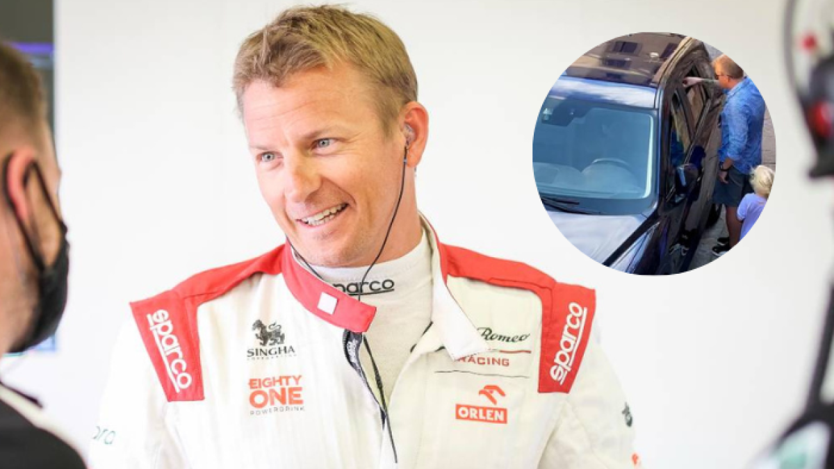 Kimi Raikkonen y su hija le dieron de beber a un perro encerrado en un carro.