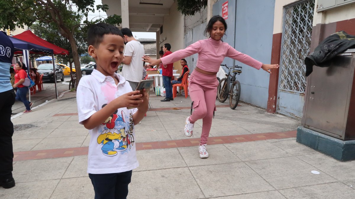 Son las fiestas julianas y de octubre las que traen el recuerdo de los juegos tradicionales.