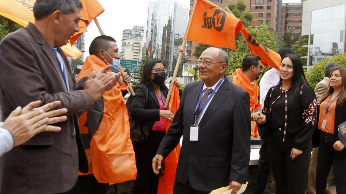 Enrique Chávez, nuevo presidente (e) del partido político Izquierda Democrática.