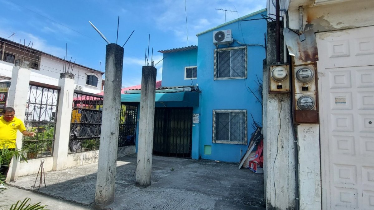 Huancavilca Norte. La matriz de Digmary S.A. se pierde entre las casas de la ciudadela y sus vecinos no la ubican.