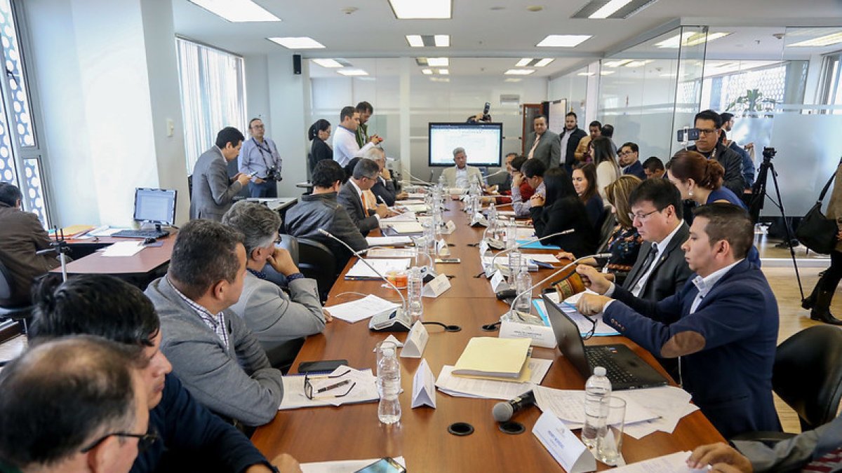 La Defensoría del Pueblo presenta sus avances a la Comisión de Biodiversidad de la Asamblea.