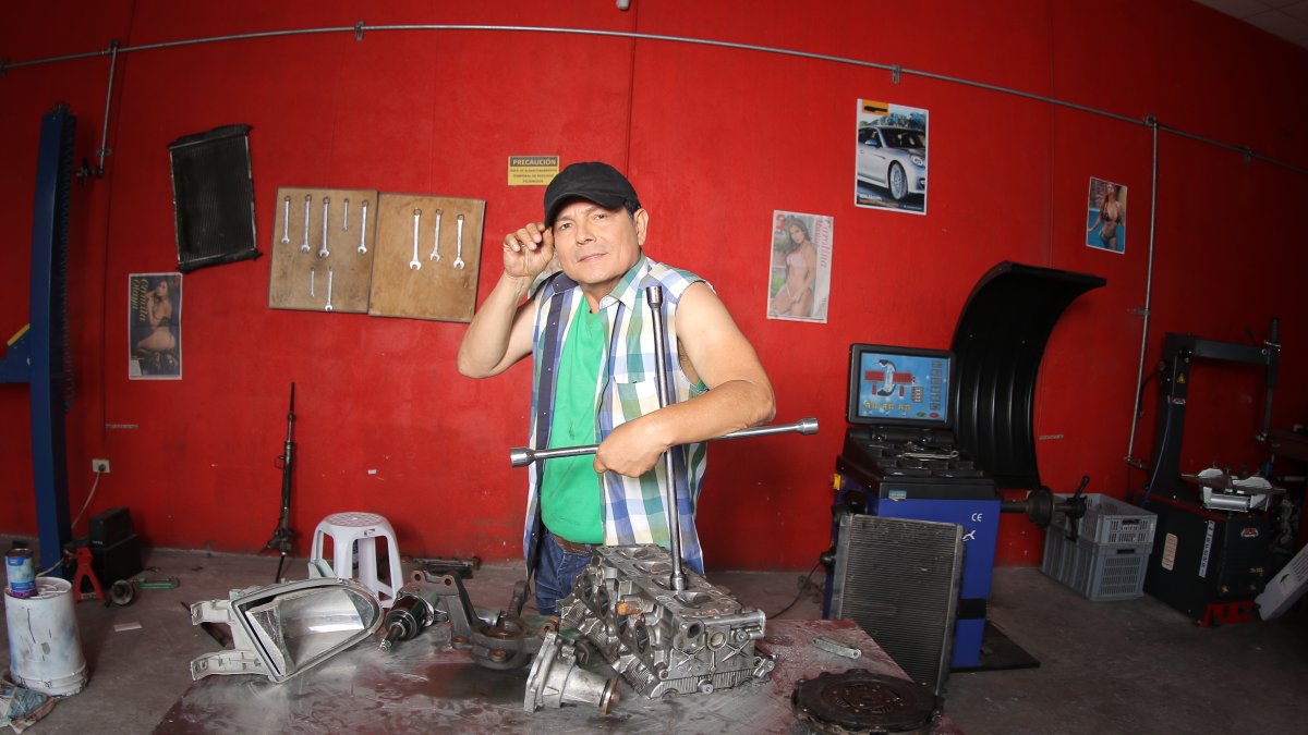 Oswaldo en los zapatos de su nuevo personaje.