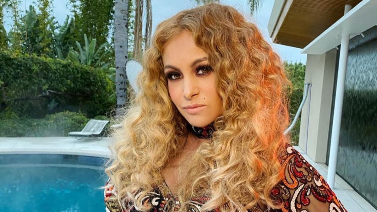 La artista de 51 años cumple, este 2022, cuatro décadas en el mundo arístico.