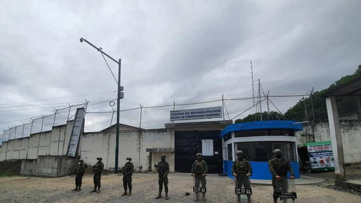 Fachada cárcel de Esmeraldas