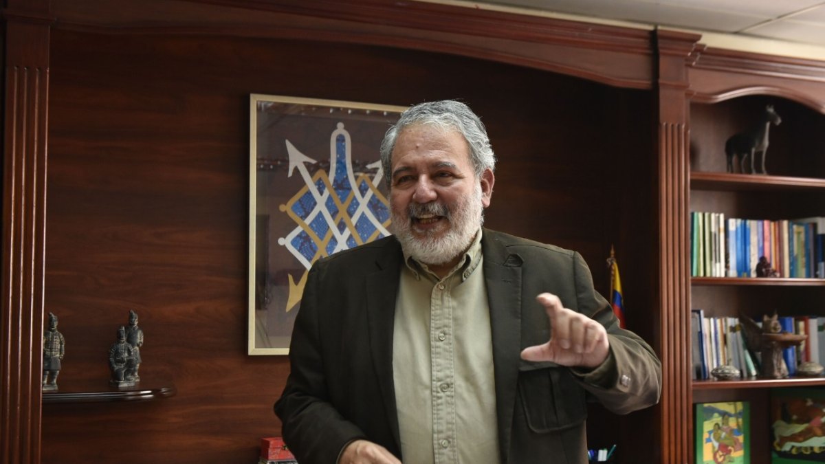 El exconsejero del CNE, Luis Luis Verdesoto, asumió la Secretaría Anticorrupción el 3 de mayo de 2022.