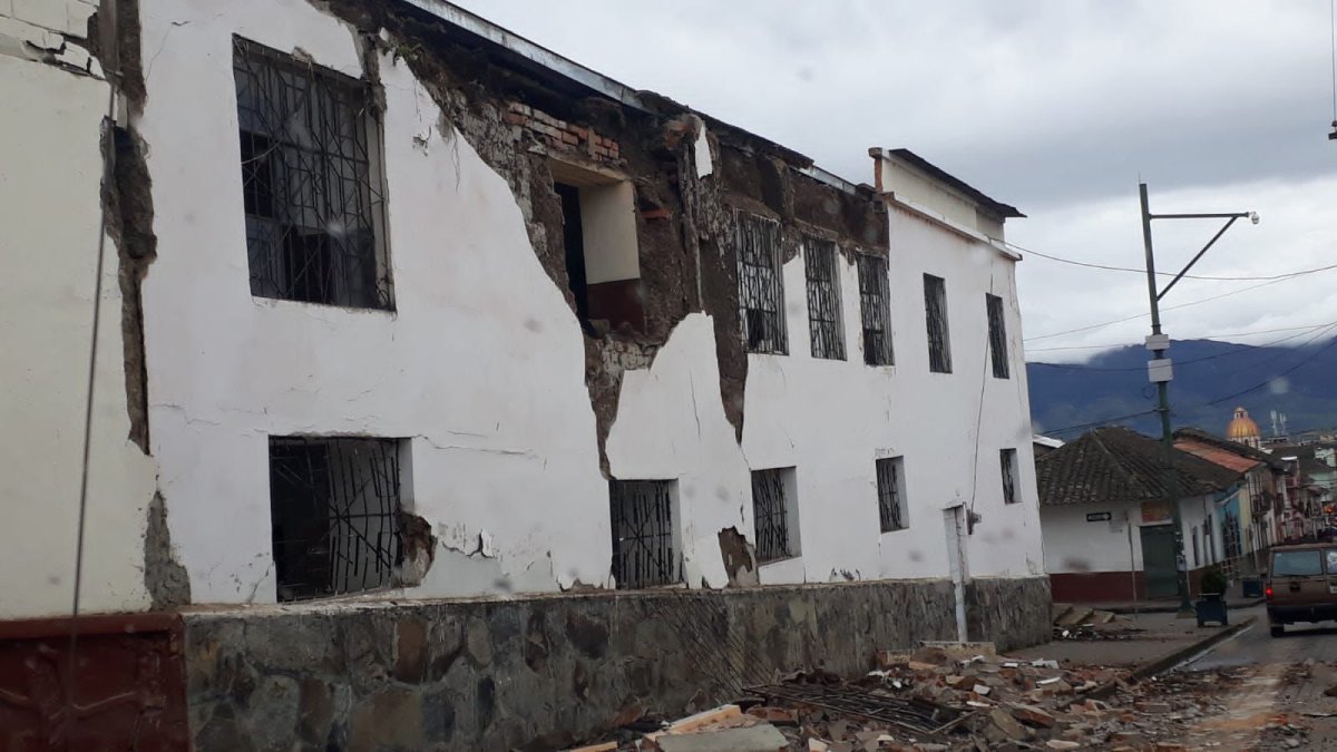 La magnitud del temblor fue de 5,7 grados en la escala de Richter.