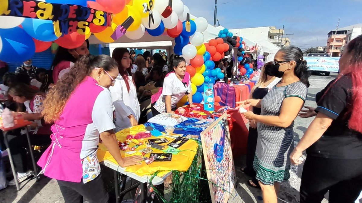 La gastronomía se apoderó de las calles Sucre y Ismael Pérez Pazmiño