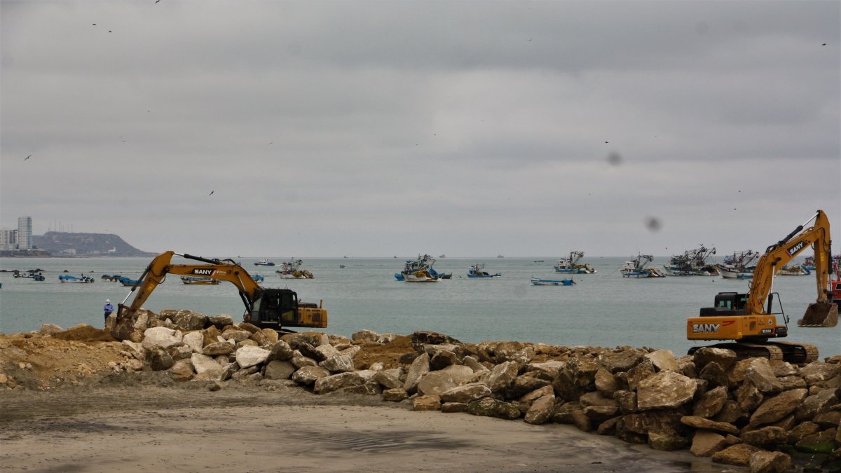 El malecón no ha recibido una regeneración integral desde el 2007 que fue construido.