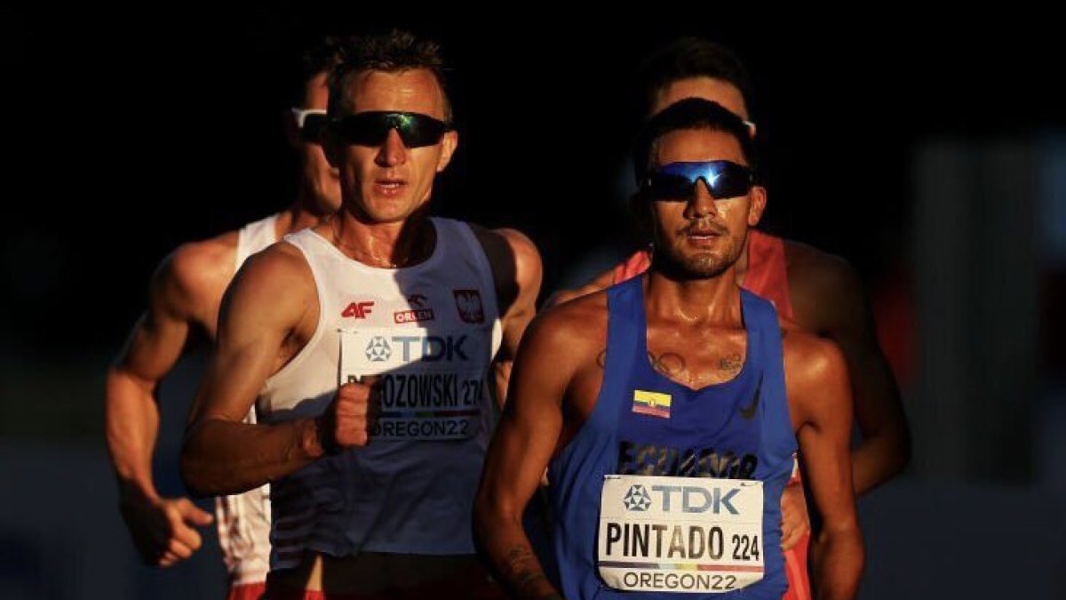 Pintado estuvo liderando una parte de la competencia de los 35 kilómetros marcha del Mundial, incluso tuvo detrás suyo al ganador, el italiano Massimo Stano.