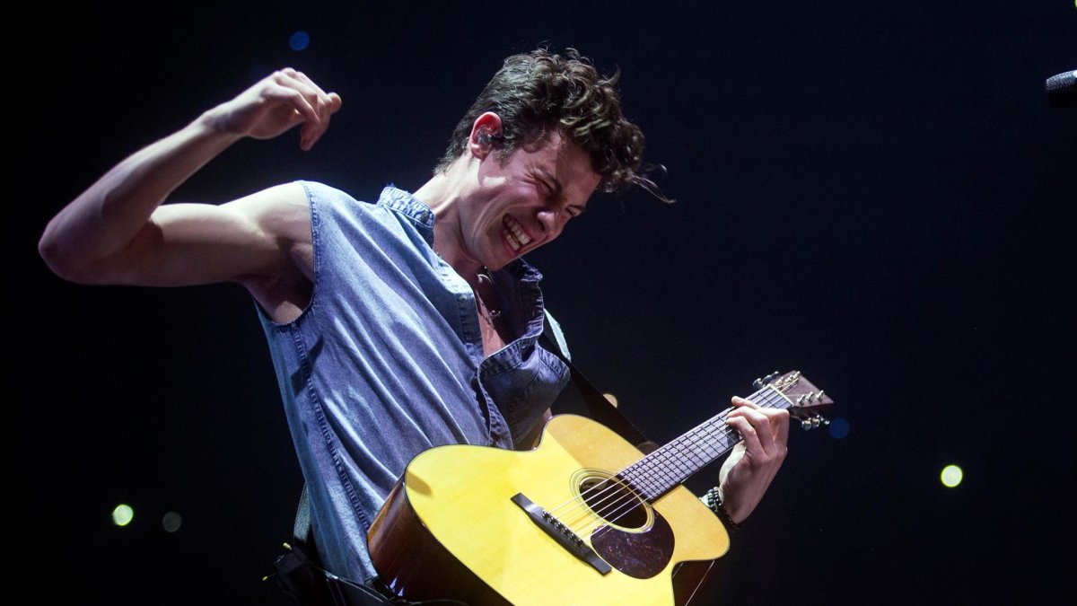 El cantante canadiense Shawn Mendes, durante una presentación en Barcelona (España).