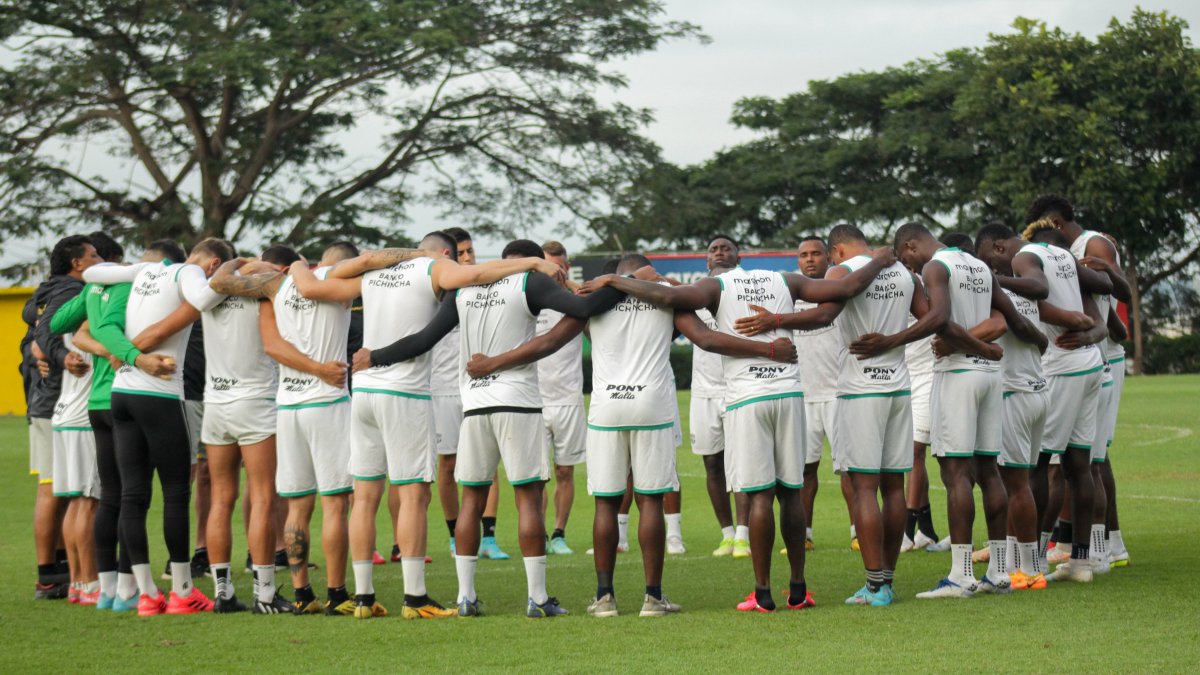 Barcelona buscará sacar un buen resultado ante Independiente en la capital.